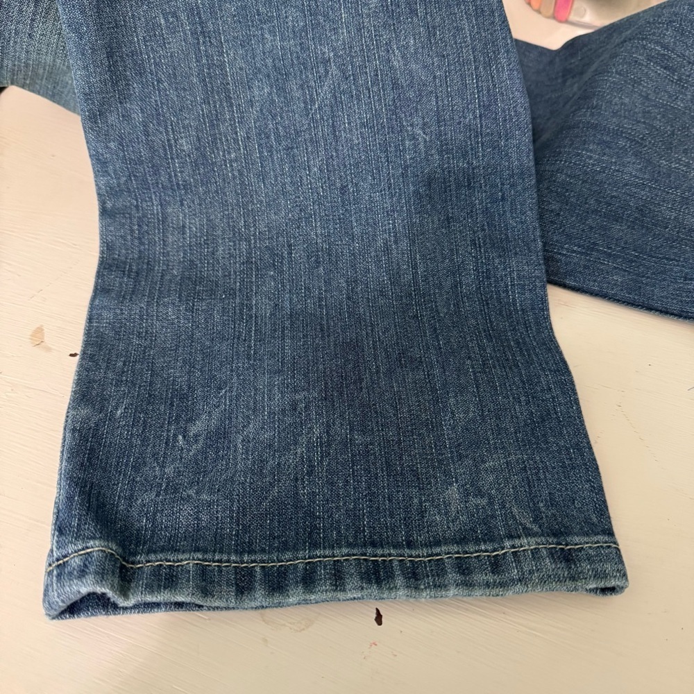 Gianni Bini Mid Rise Straight Leg Jeans Medium Wash. Size 30 (30x30) - Picture 8 of 12